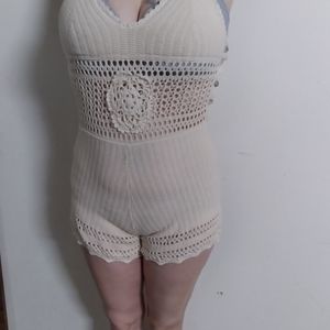 Knitted one suit creamy romber